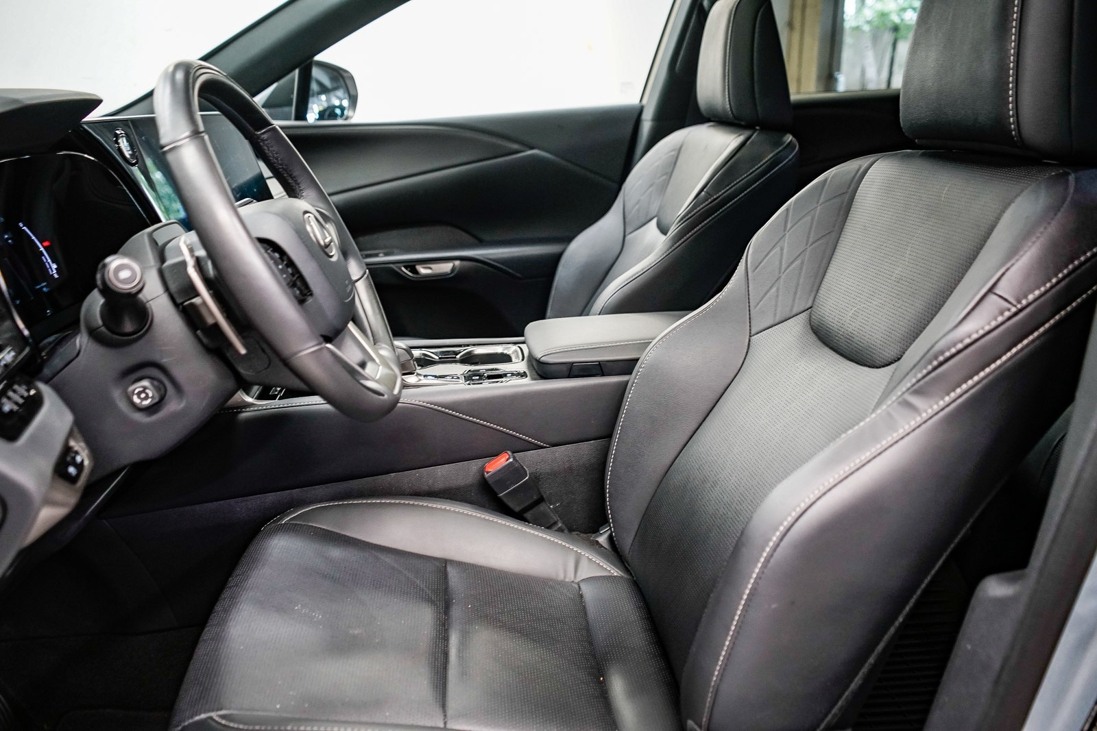 Thumbnail: 2024 Lexus RX - 17