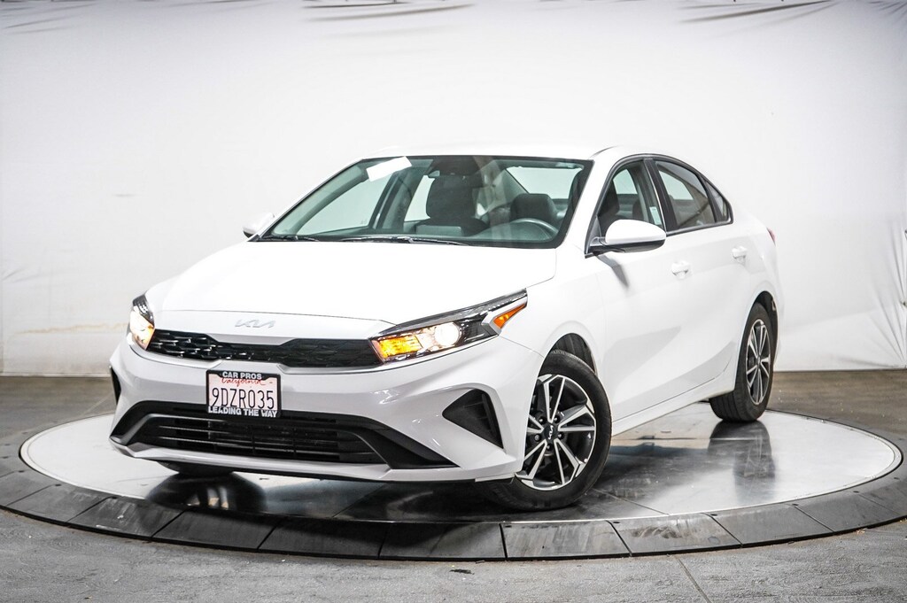 Used 2023 Kia Forte LXS Sedan