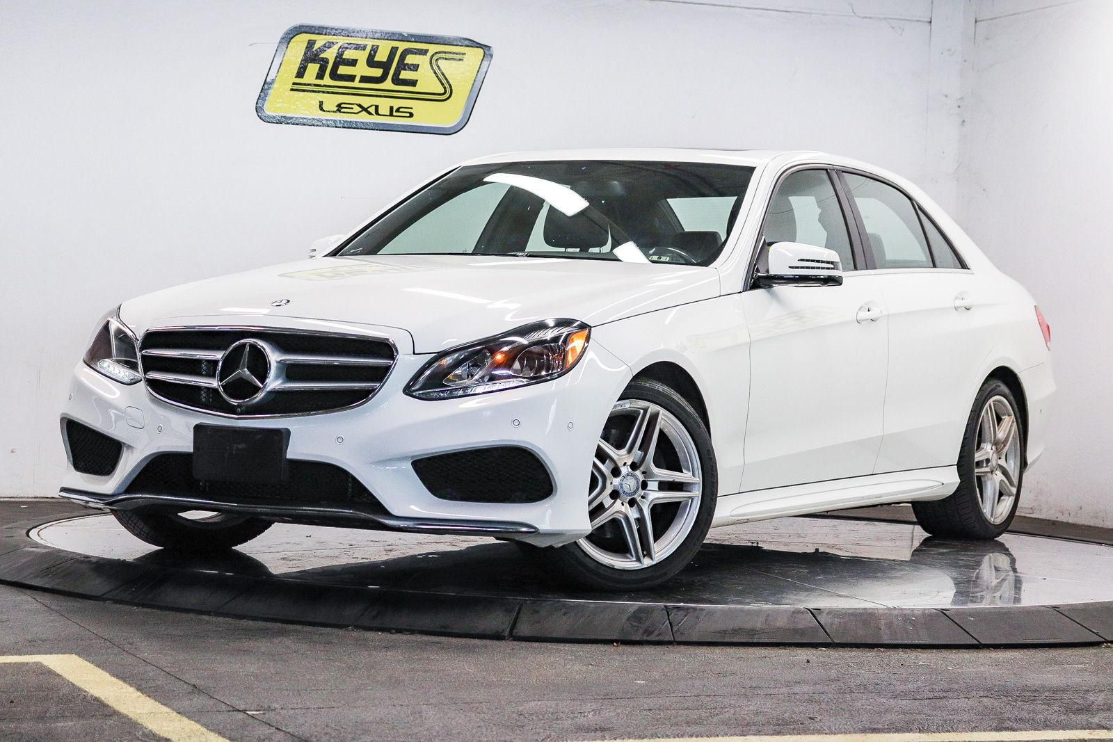 2014 Mercedes-Benz E-Class E 350 -
                  Van Nuys, CA