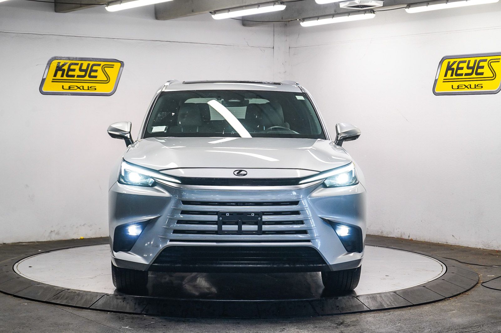 Thumbnail: 2026 Lexus TX - 5