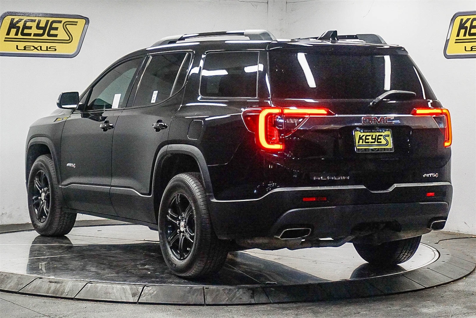 Thumbnail: 2020 GMC Acadia - 2