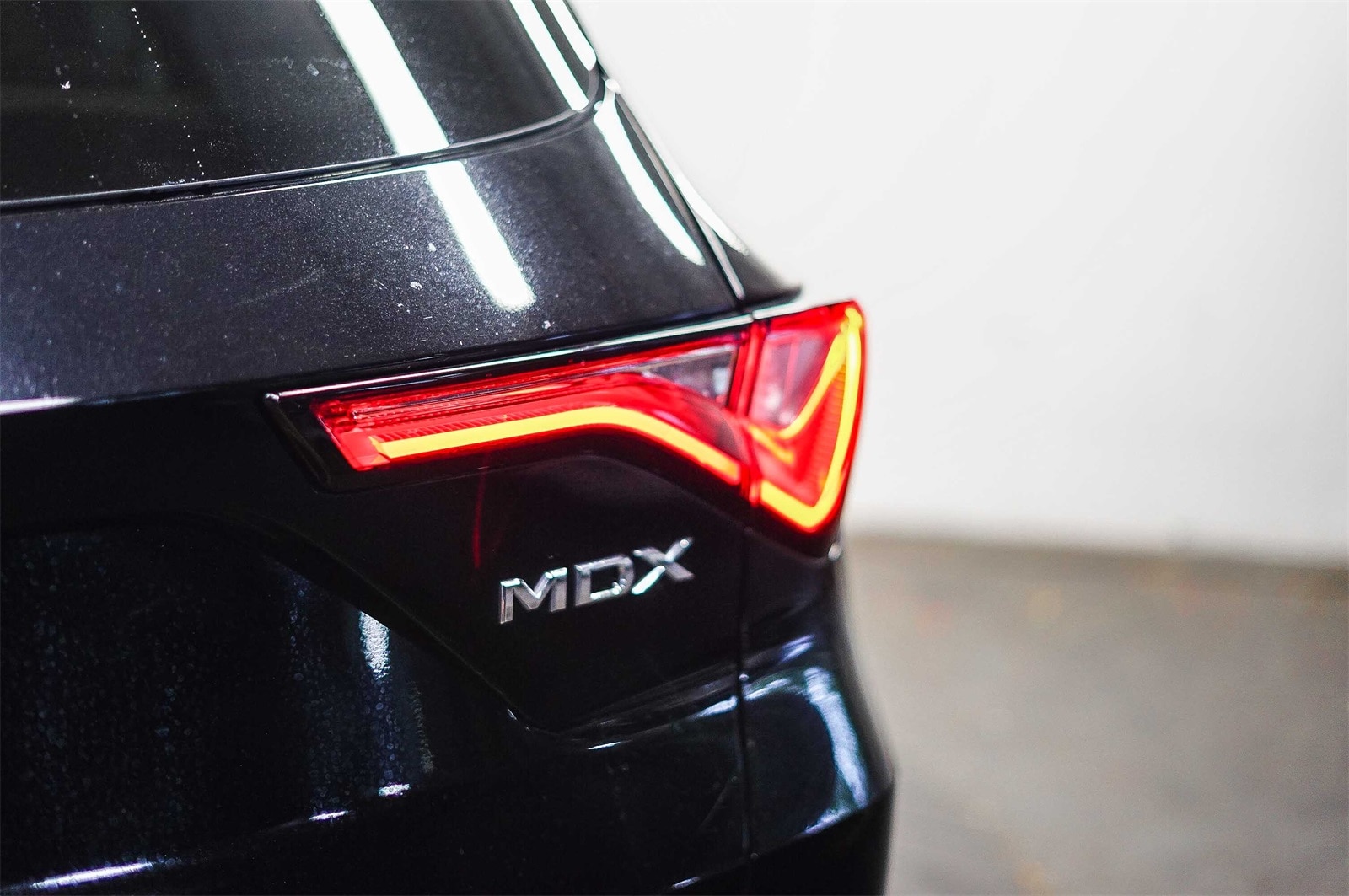 Thumbnail: 2023 Acura MDX - 9