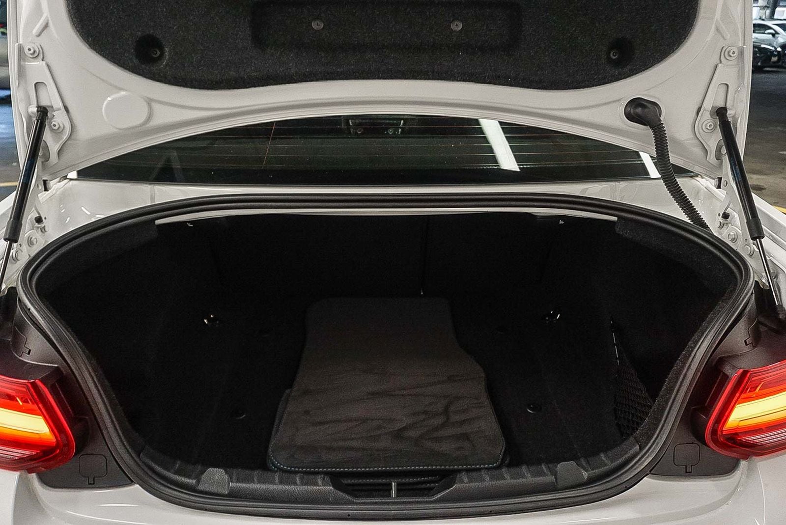 Thumbnail: 2018 BMW M2 - 26