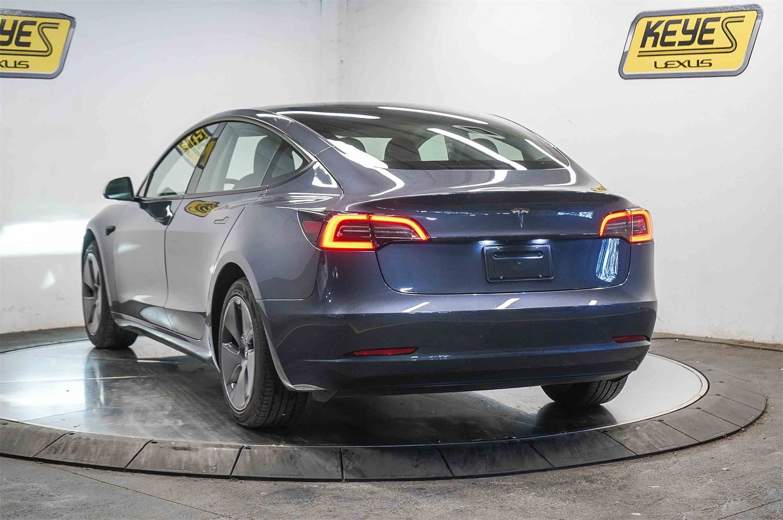 Thumbnail: 2023 Tesla Model 3 - 2