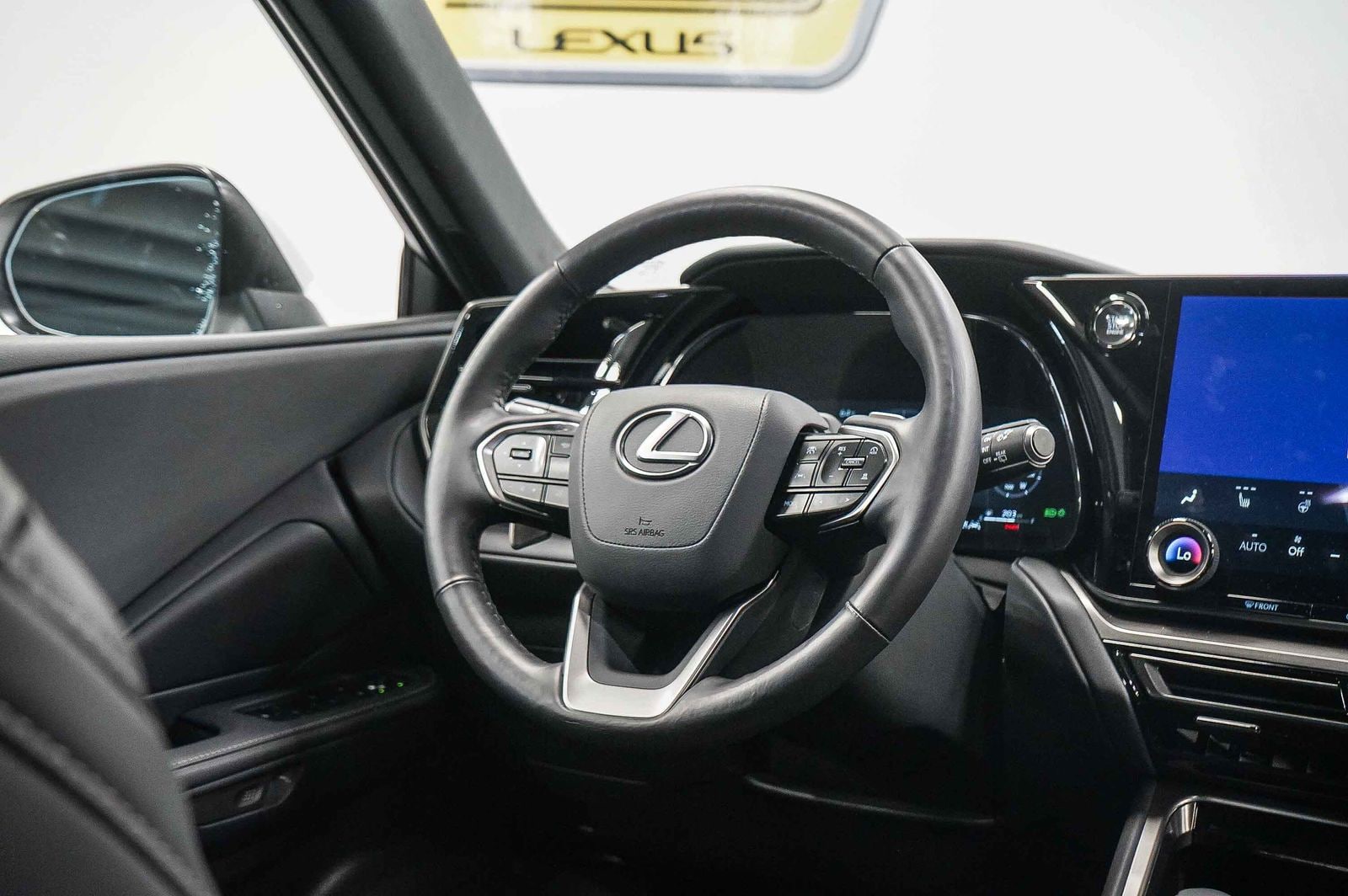 Thumbnail: 2025 Lexus TX - 15