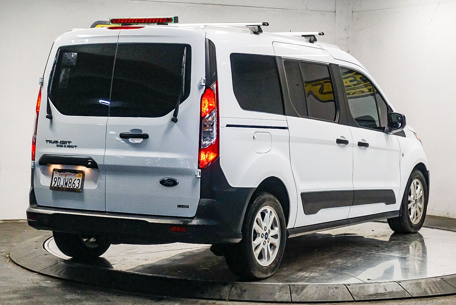 Thumbnail: 2022 Ford Transit Series - 4