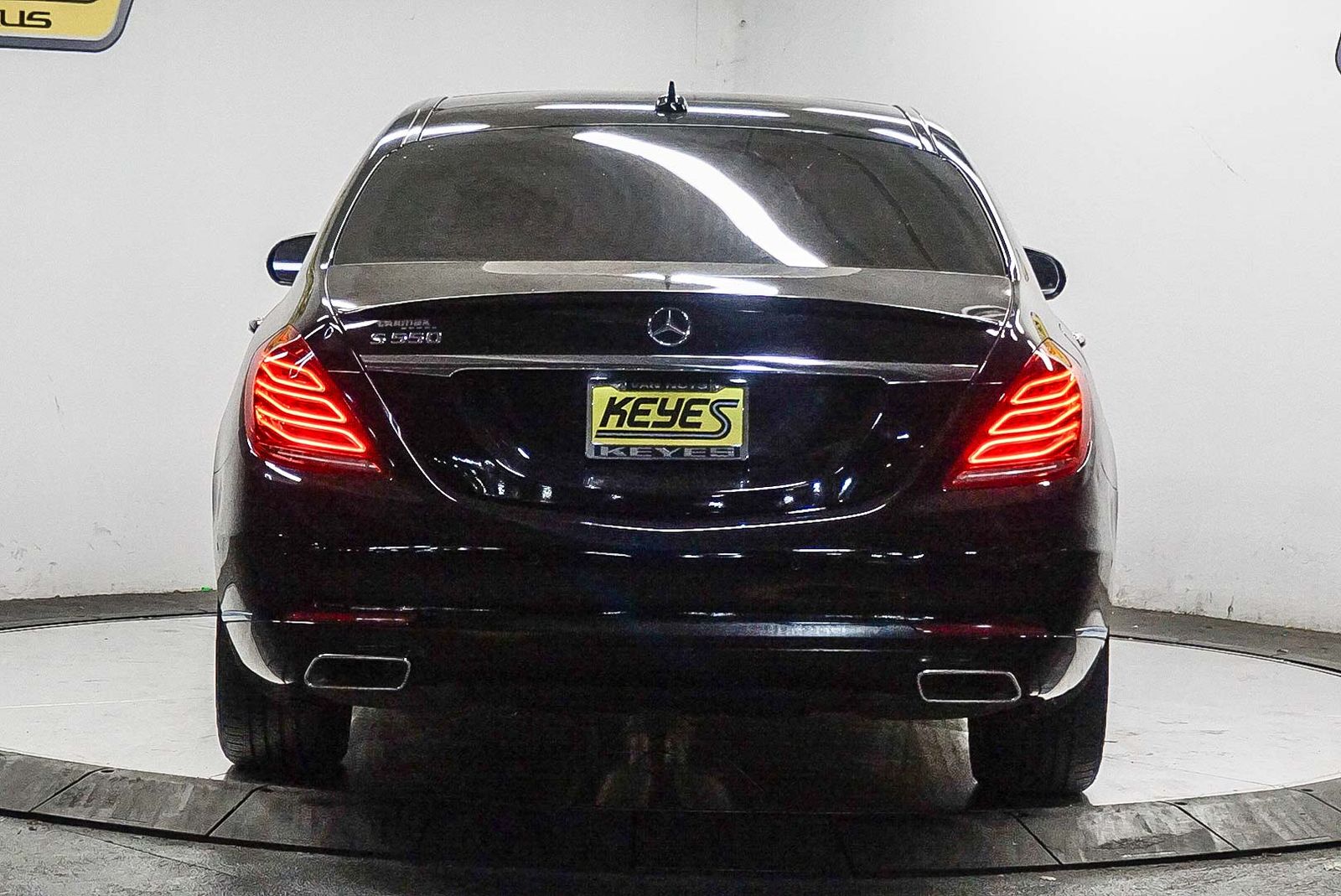 Thumbnail: 2017 Mercedes-Benz S-Class - 3