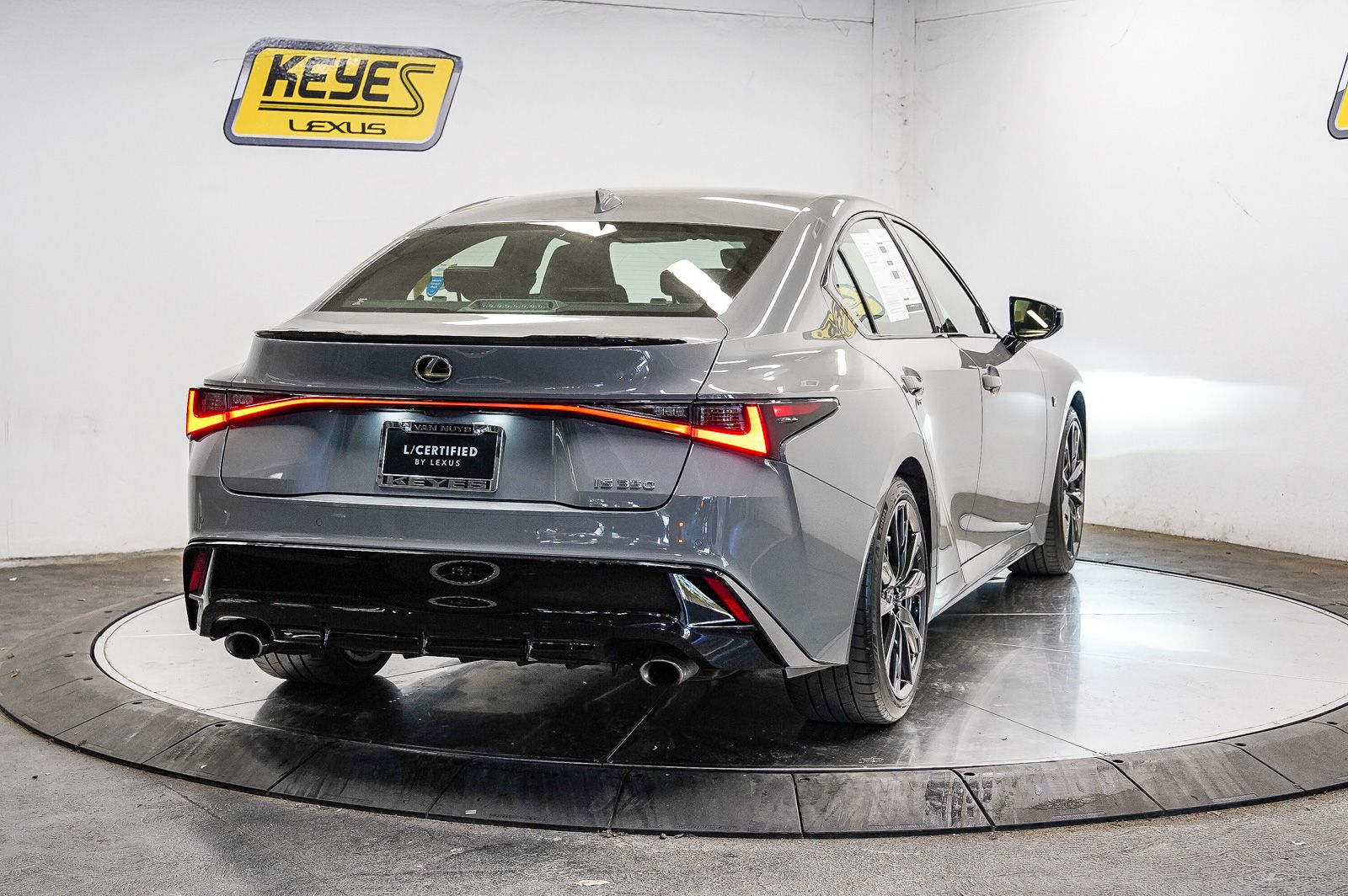 Thumbnail: 2025 Lexus ES - 3