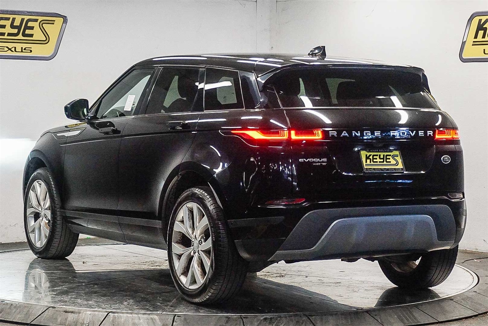 Thumbnail: 2020 Land Rover Range Rover Evoque - 2