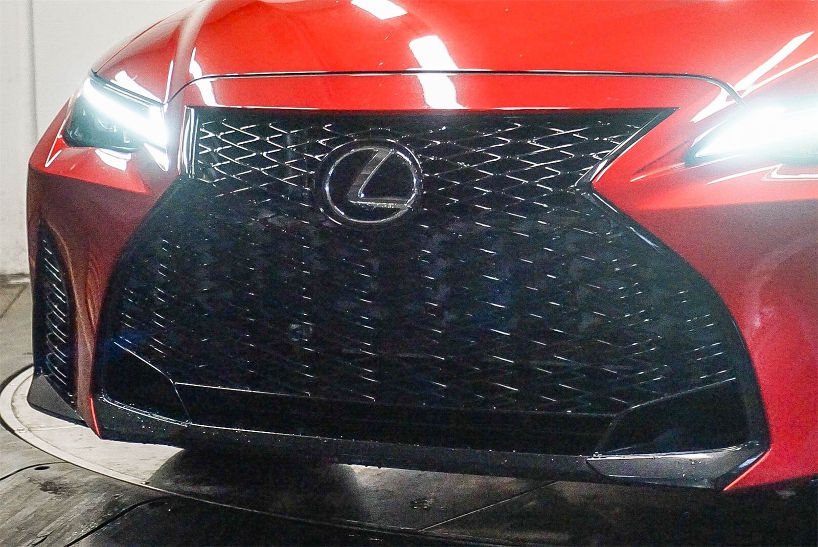 Thumbnail: 2021 Lexus IS - 8