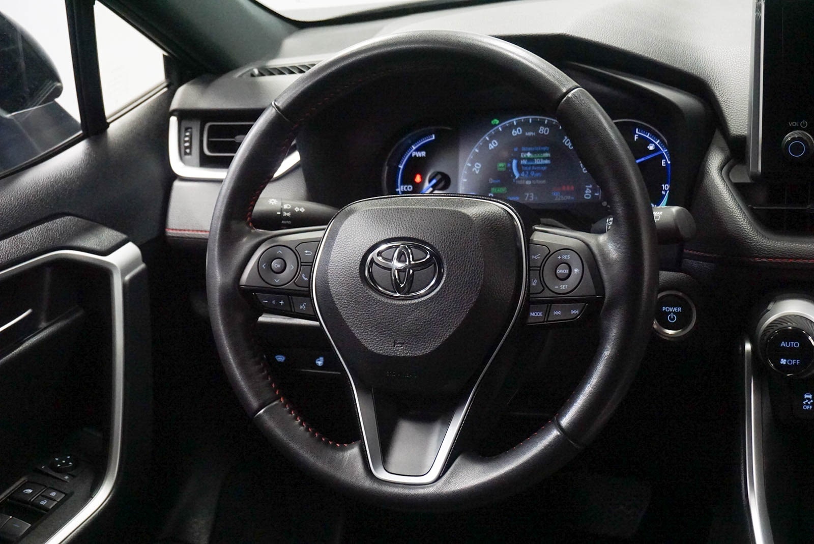 Thumbnail: 2024 Toyota RAV4 - 18