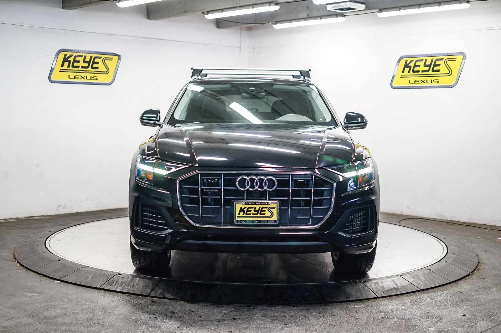 Thumbnail: 2022 Audi Q8 - 6