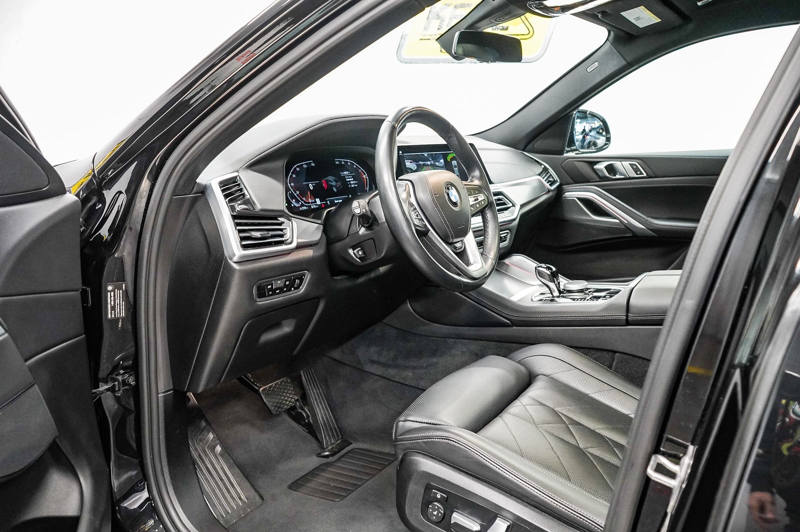 Thumbnail: 2023 BMW X6 - 18