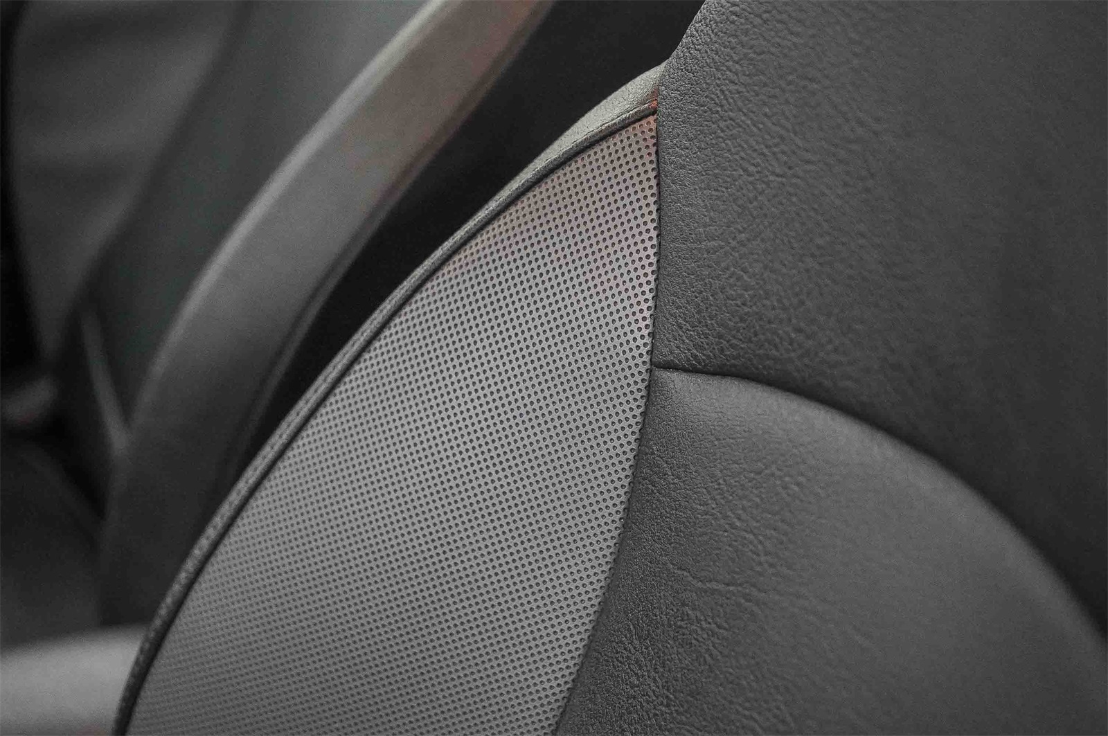 Thumbnail: 2009 MINI Cooper Hardtop - 19