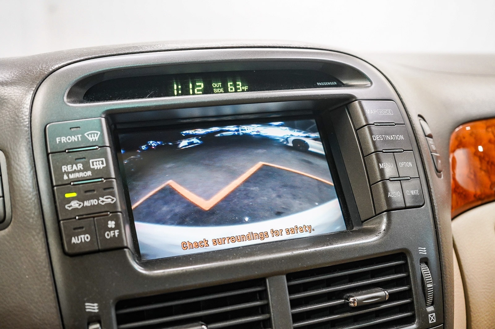 Thumbnail: 2005 Lexus LS - 26