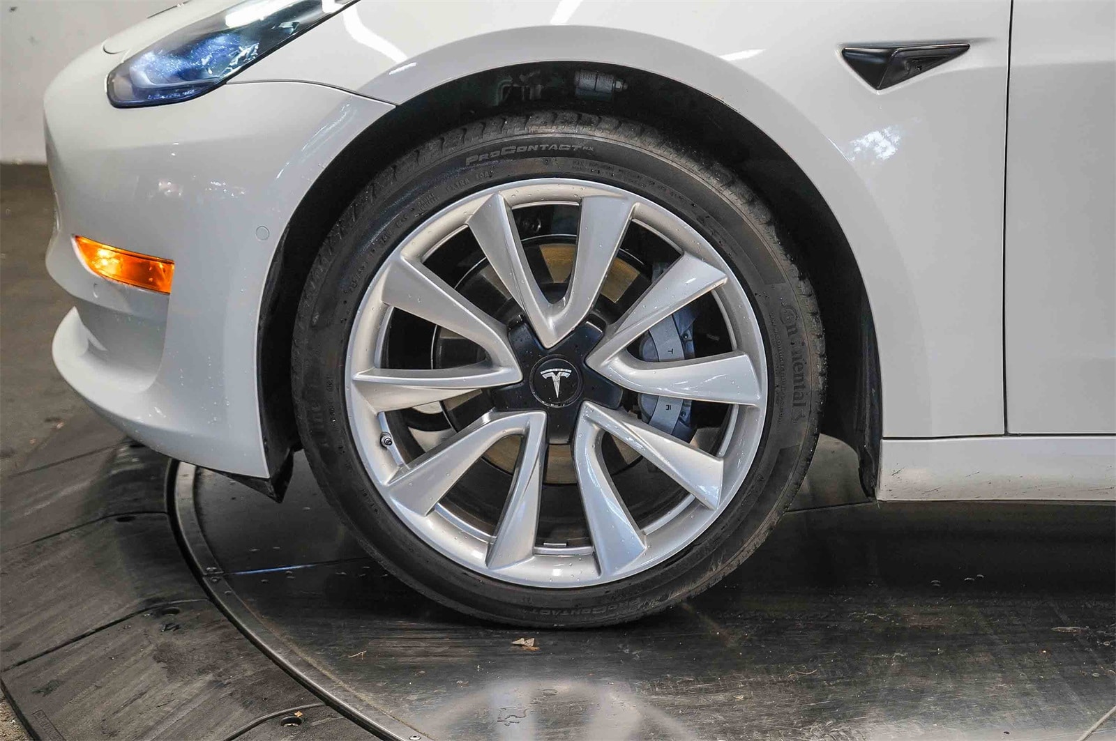 Thumbnail: 2021 Tesla Model 3 - 9