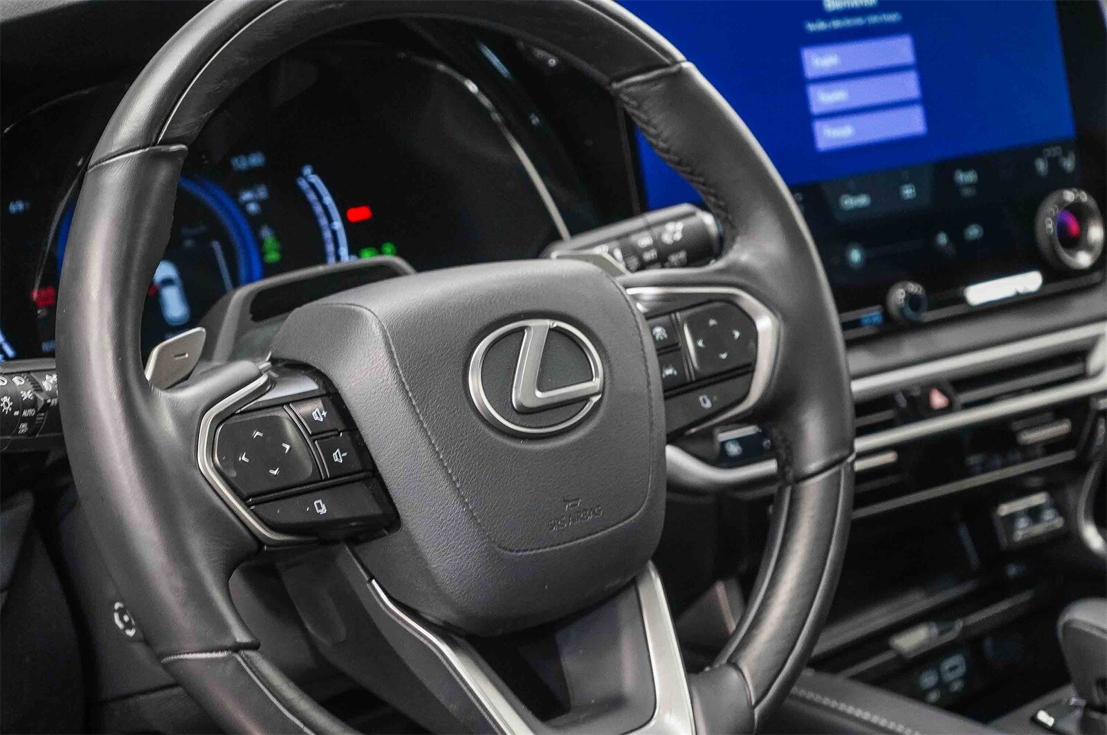 Thumbnail: 2024 Lexus RX - 21