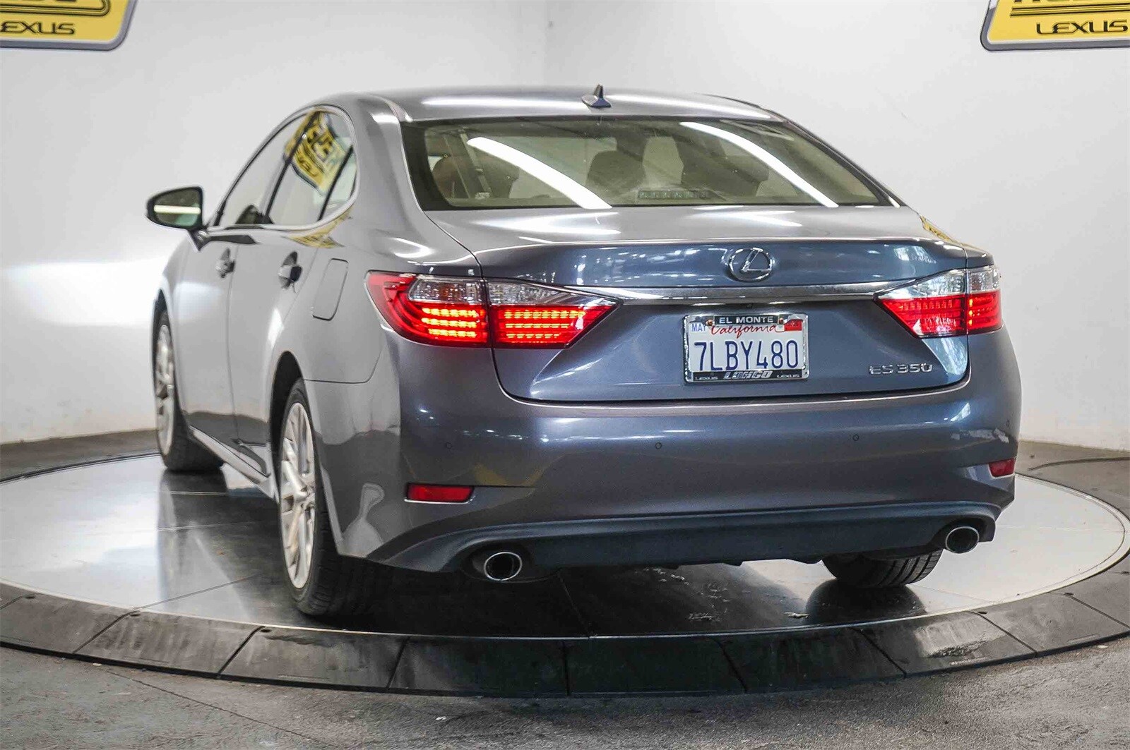 2013 Lexus ES 350 photo 2