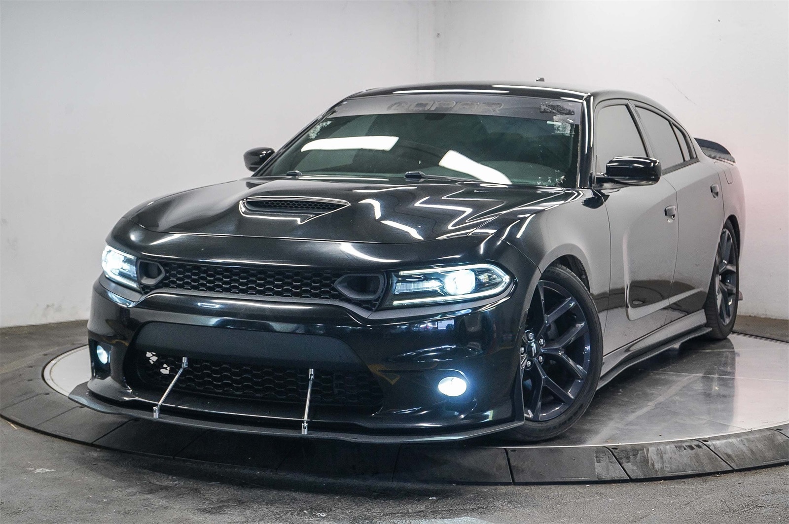 Thumbnail: 2019 Dodge Charger - 1