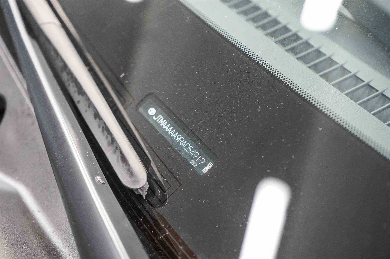 Thumbnail: 2024 Toyota bZ4X - 30