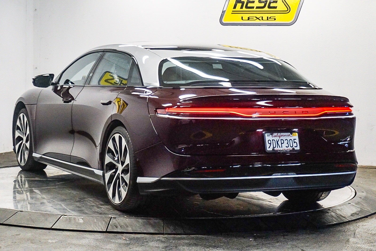 Thumbnail: 2022 Lucid Air - 2