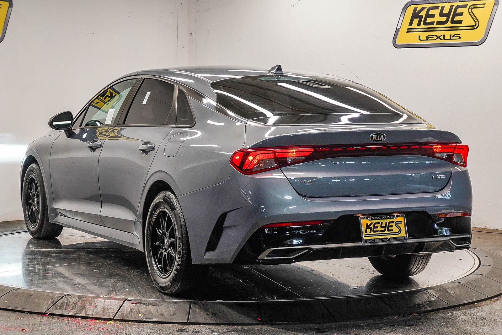 Thumbnail: 2021 Kia K5 - 6