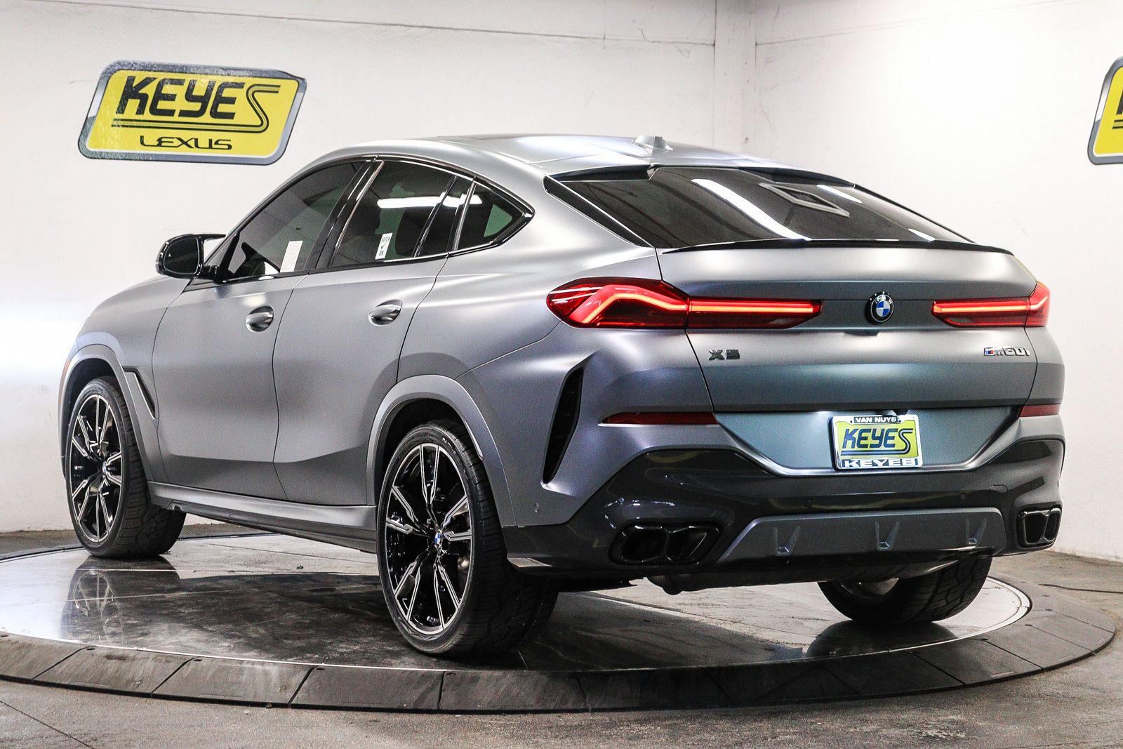 Thumbnail: 2026 BMW X6 - 2