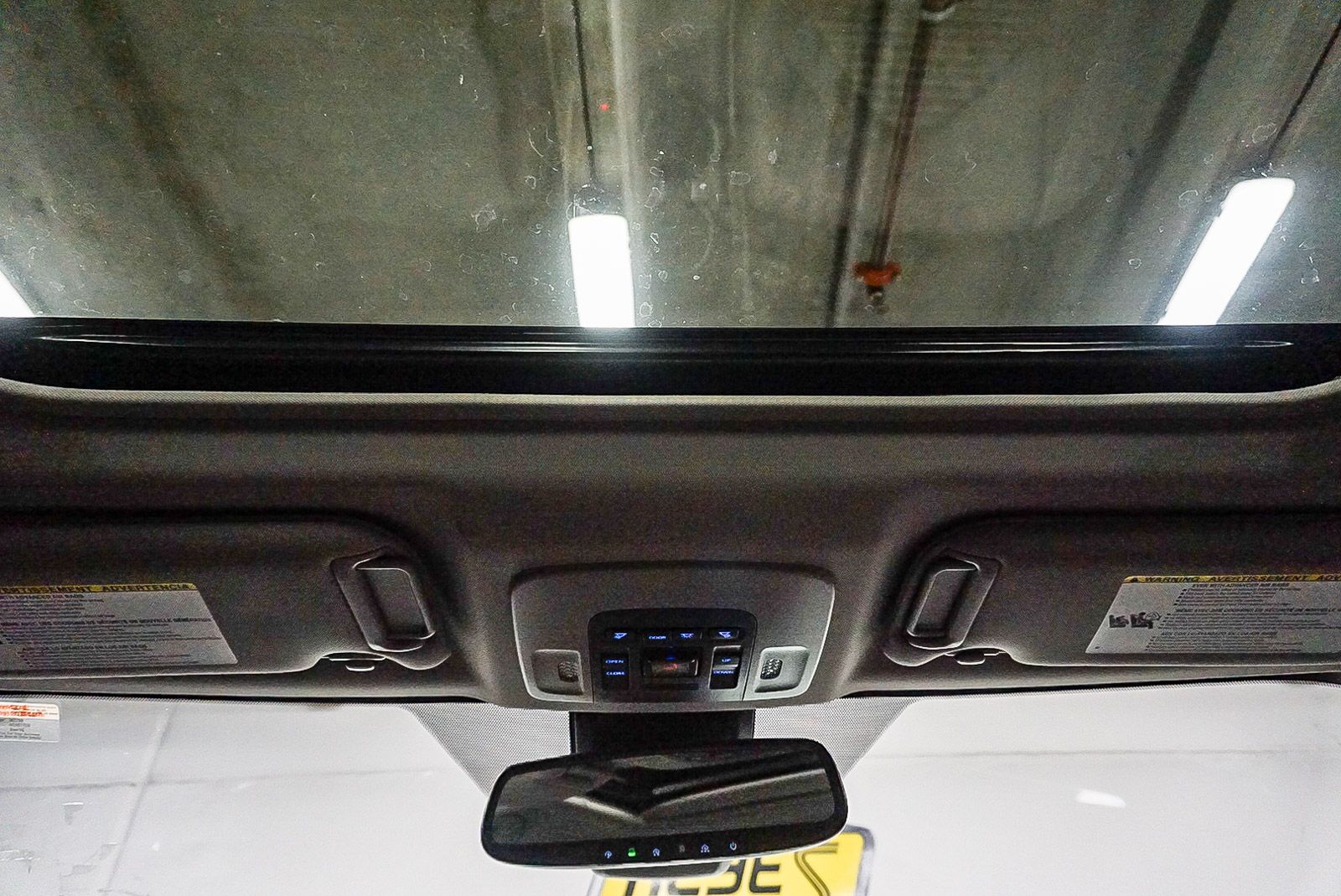 Thumbnail: 2023 Toyota Camry - 12