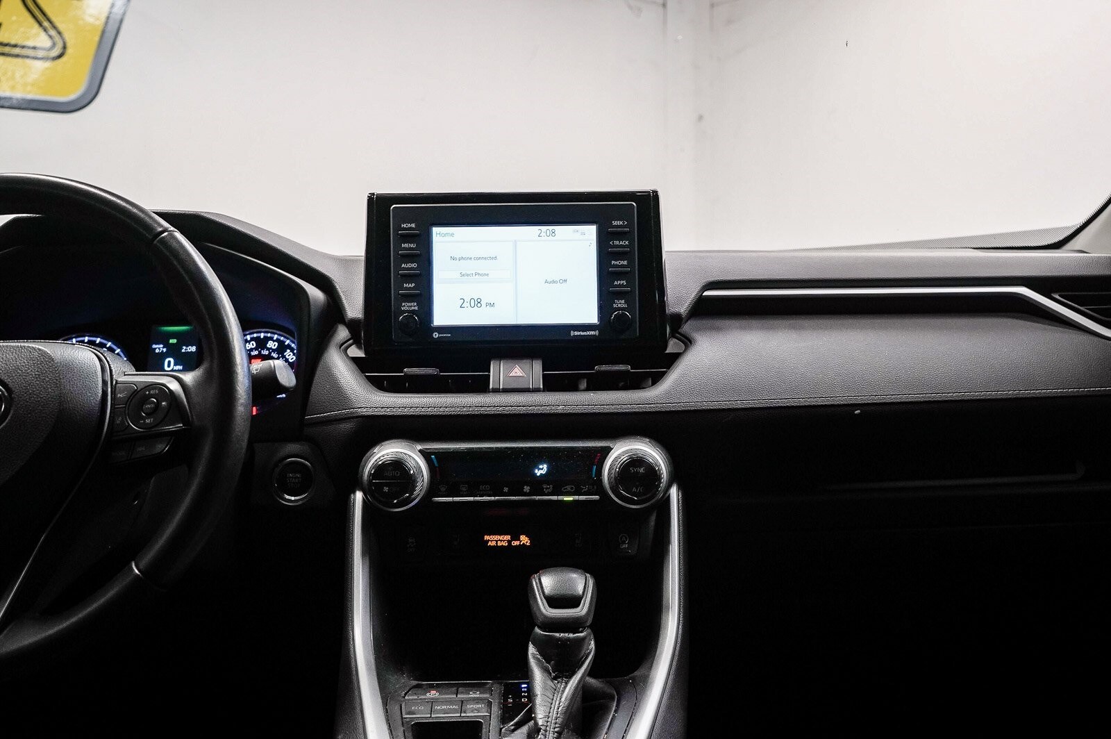 Thumbnail: 2020 Toyota RAV4 - 13