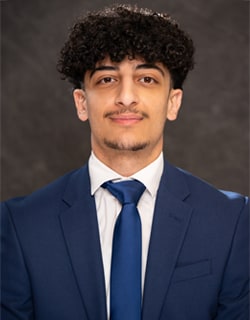 Staff member William Shakhdarian from ID_ddd10075cdbe