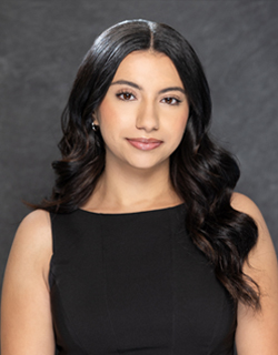 Staff member Miriam Botros from ID_ddd10075cdbe