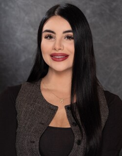 Staff member Yesenia Quezada from ID_ddd10075cdbe