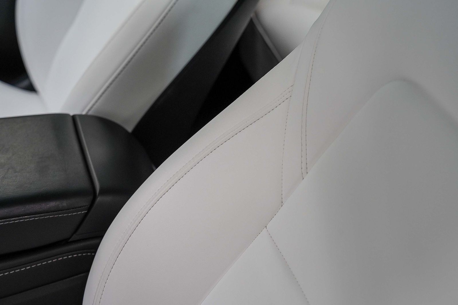 Thumbnail: 2023 Tesla Model 3 - 19