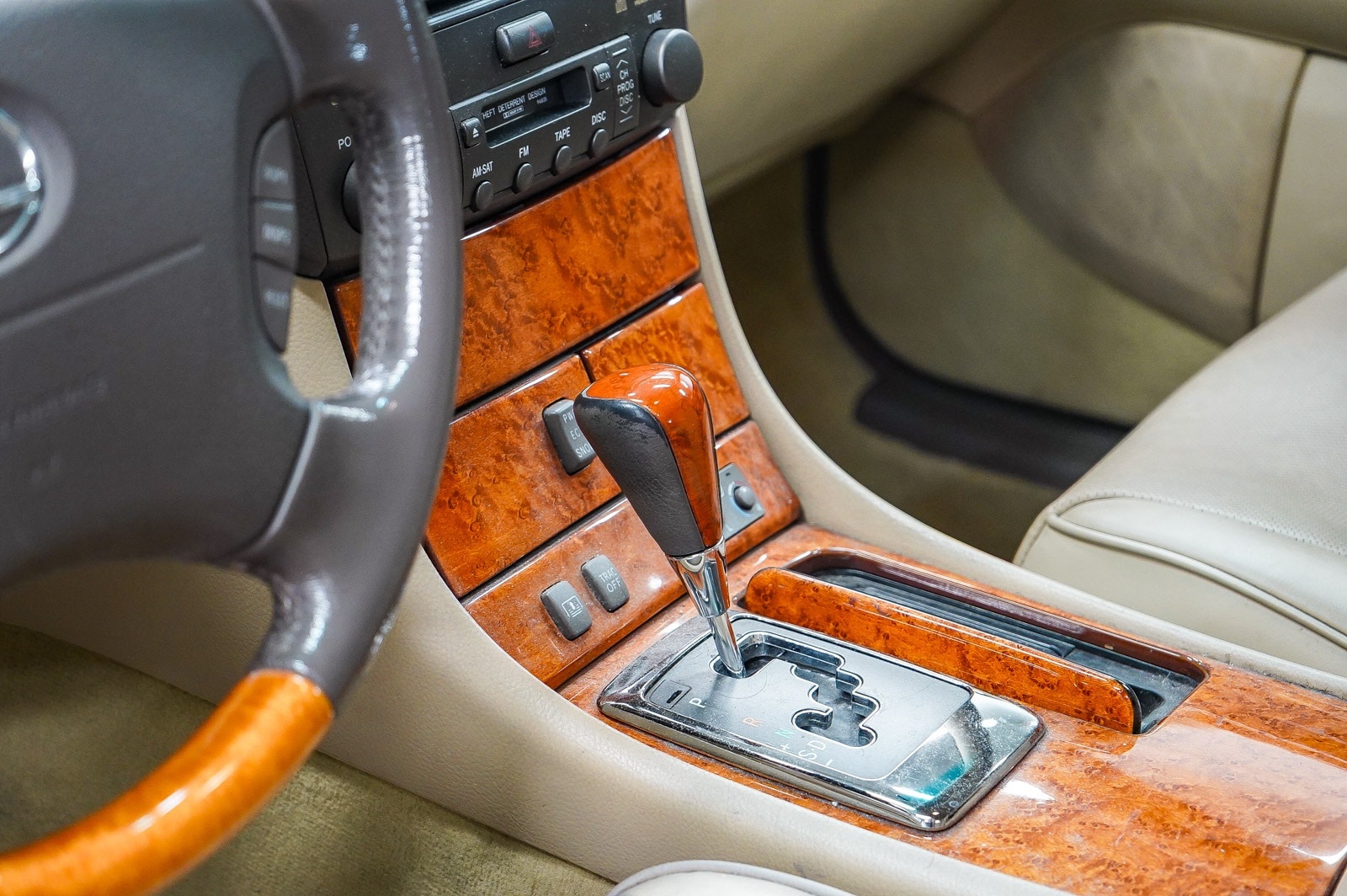 Thumbnail: 2005 Lexus LS - 24