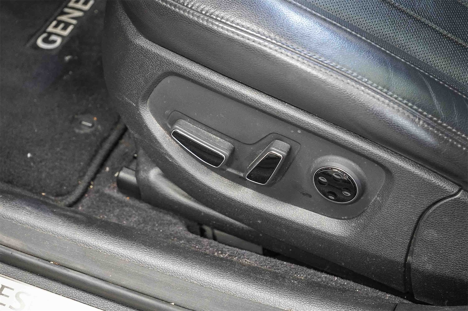 Thumbnail: 2019 Genesis G80 - 23