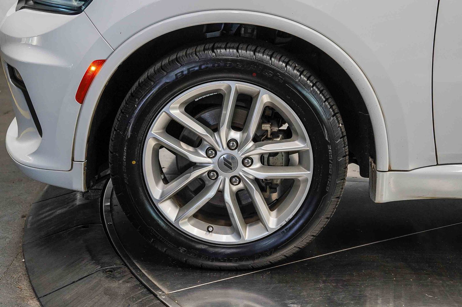 Thumbnail: 2022 Dodge Durango - 8