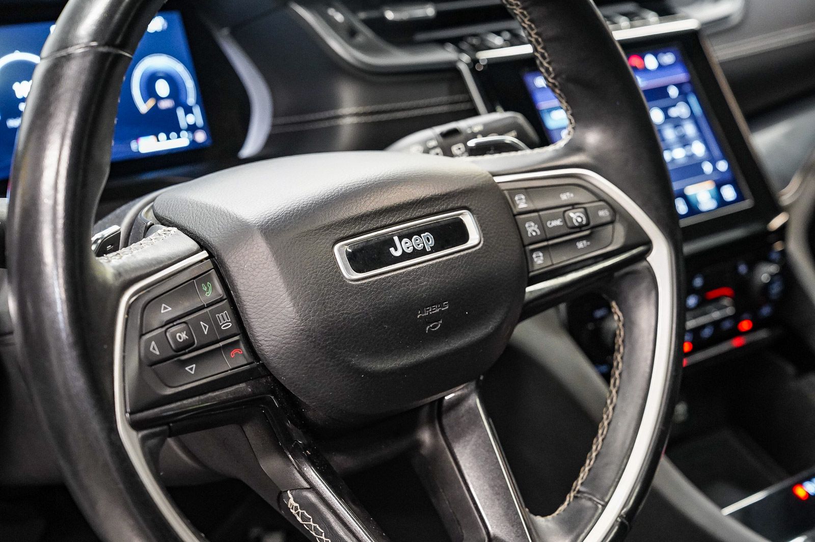 Thumbnail: 2021 Jeep Grand Cherokee L - 21