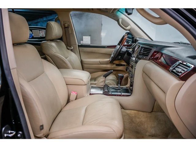 Thumbnail: 2011 Lexus LX - 16