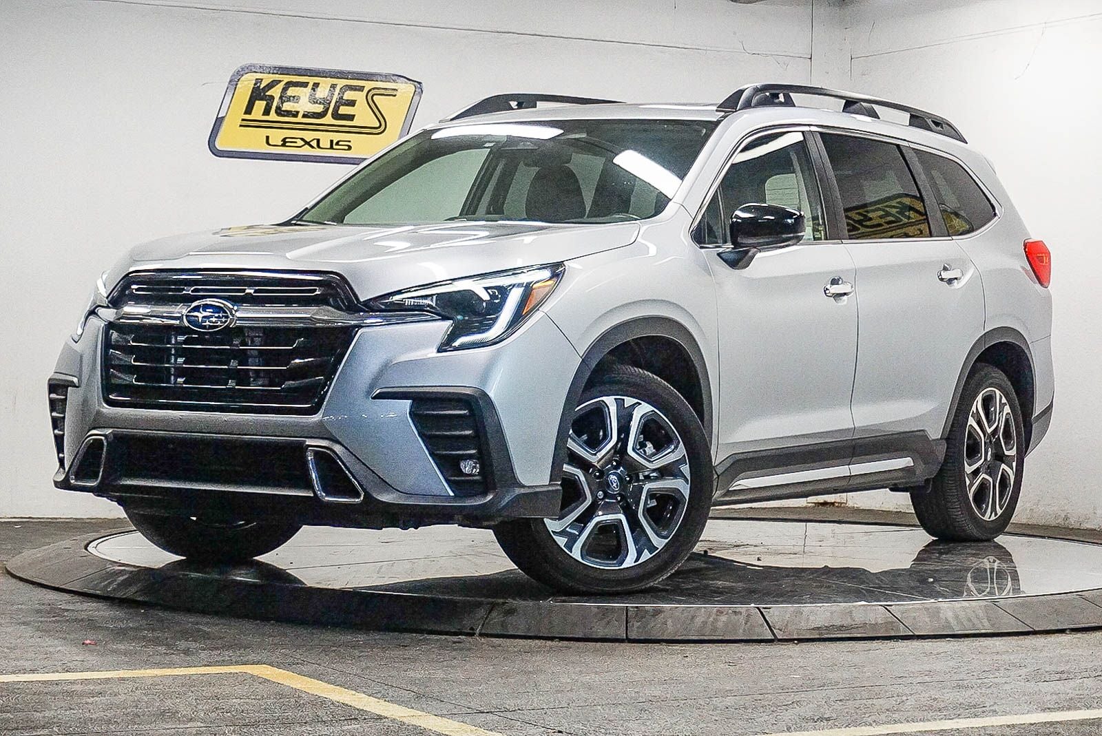 2024 Subaru Ascent Touring -
                  Van Nuys, CA
