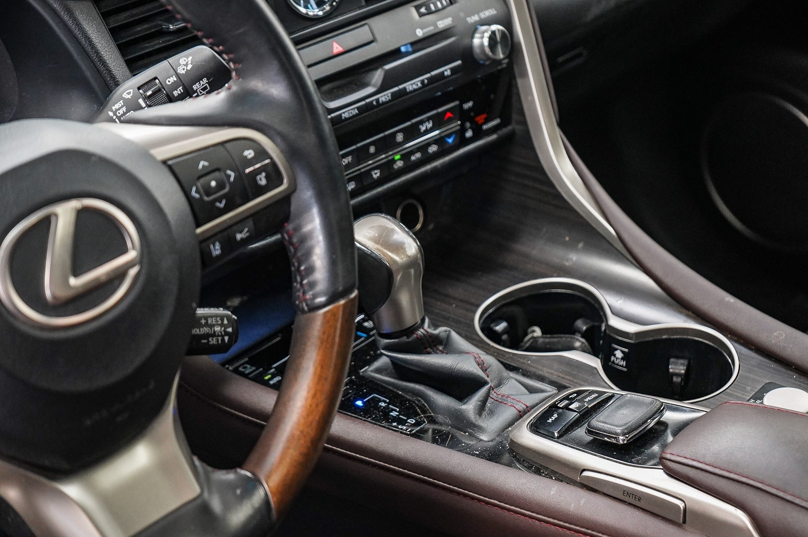 Thumbnail: 2016 Lexus RX - 24