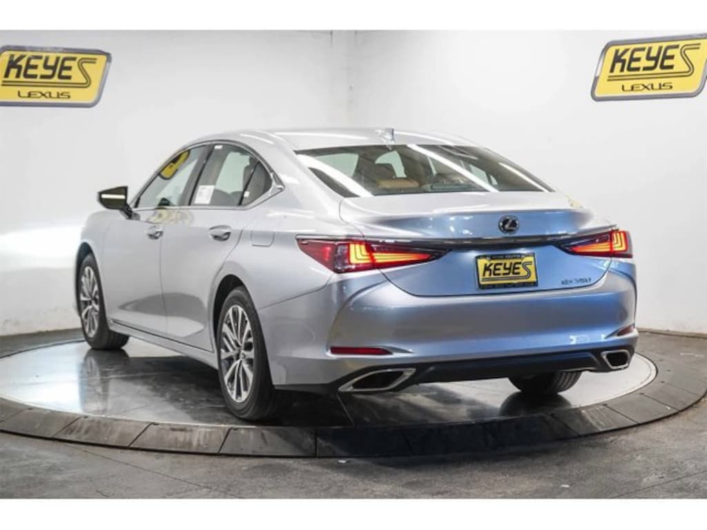 New 2025 Lexus ES 350 SEDAN