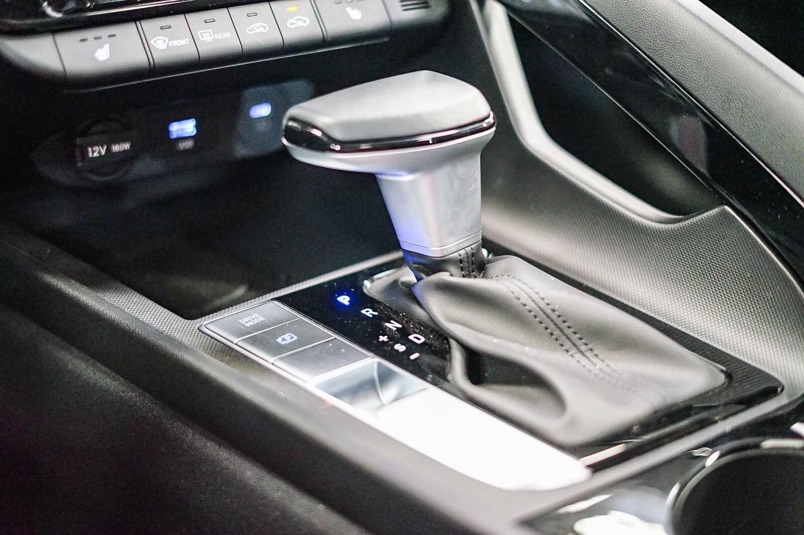 Thumbnail: 2025 Hyundai Elantra - 25