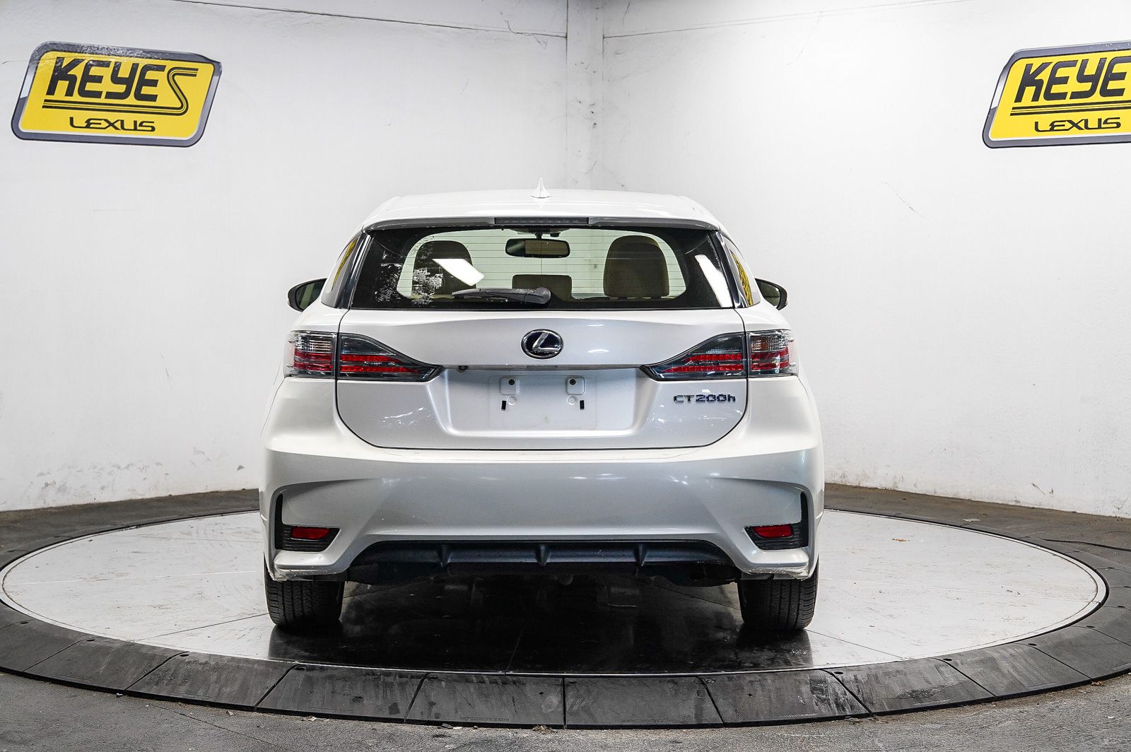 Thumbnail: 2016 Lexus CT - 2