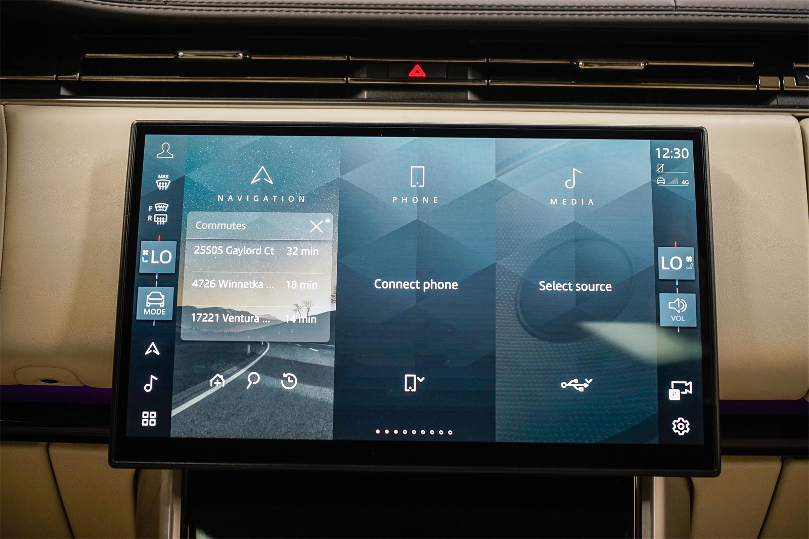 Thumbnail: 2024 Land Rover Range Rover - 14