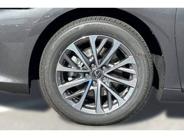 Thumbnail: 2025 Lexus ES - 11