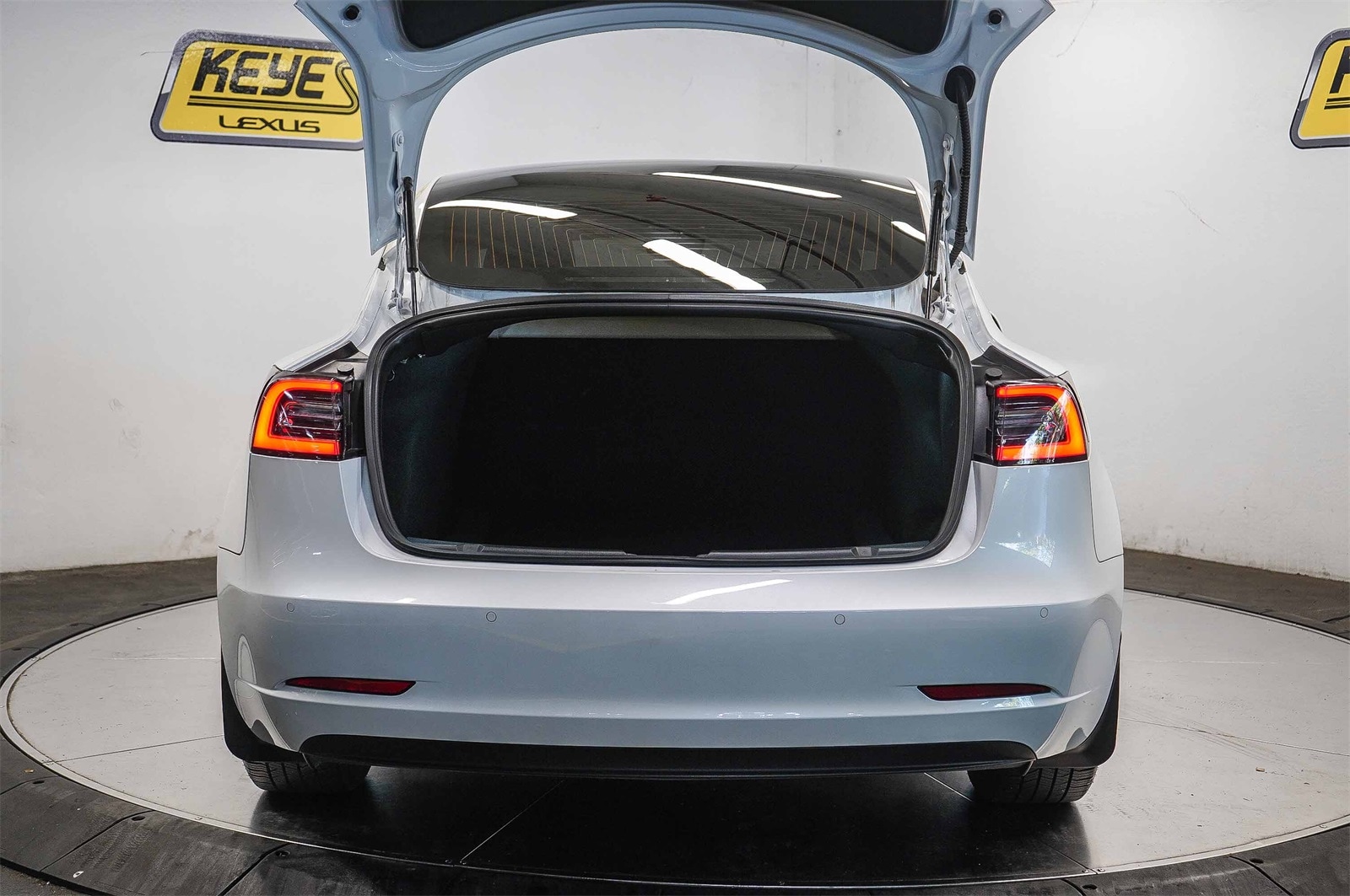 Thumbnail: 2019 Tesla Model 3 - 26