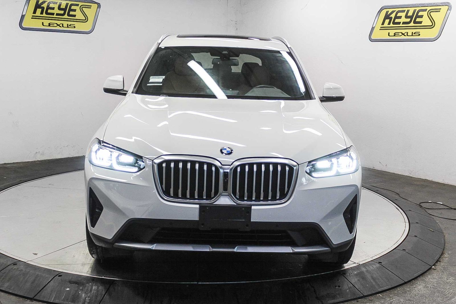Thumbnail: 2023 BMW X3 - 2