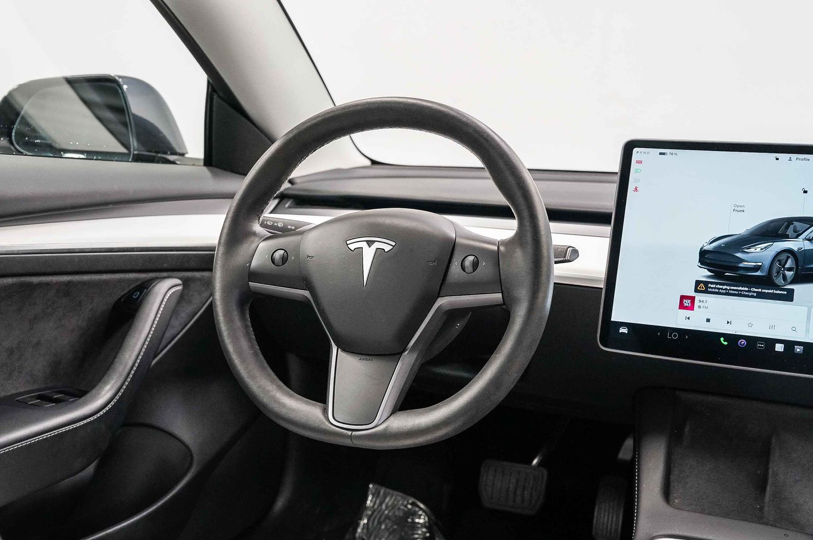 Thumbnail: 2023 Tesla Model 3 - 15
