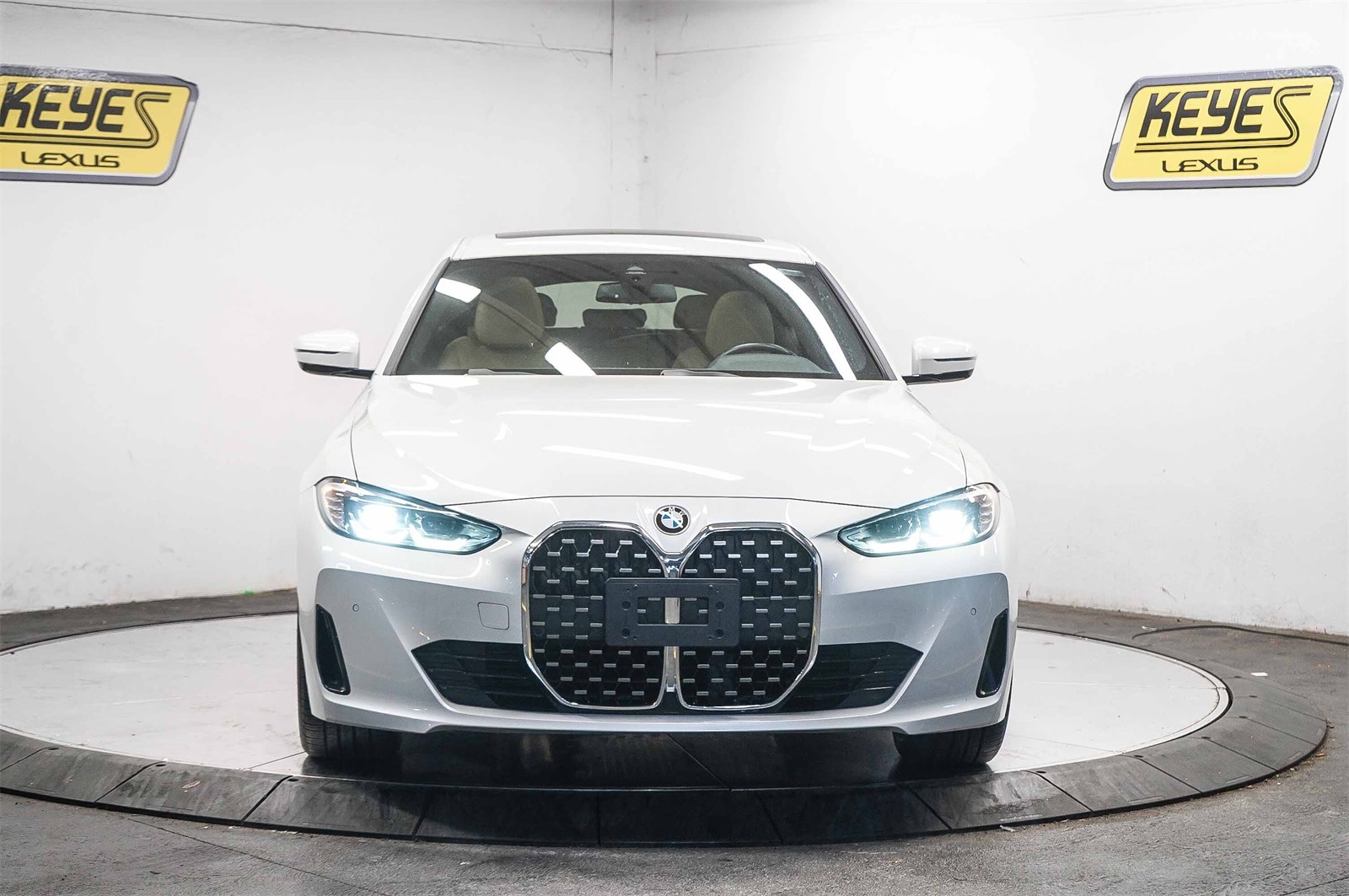 Thumbnail: 2023 BMW 4 Series - 6