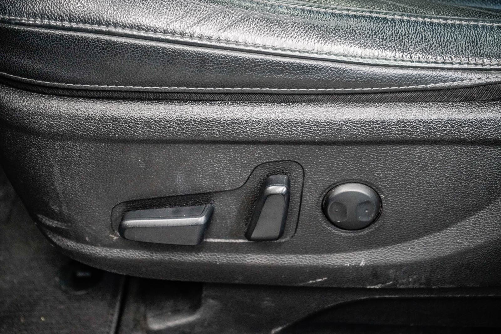 Thumbnail: 2021 Kia Telluride - 21